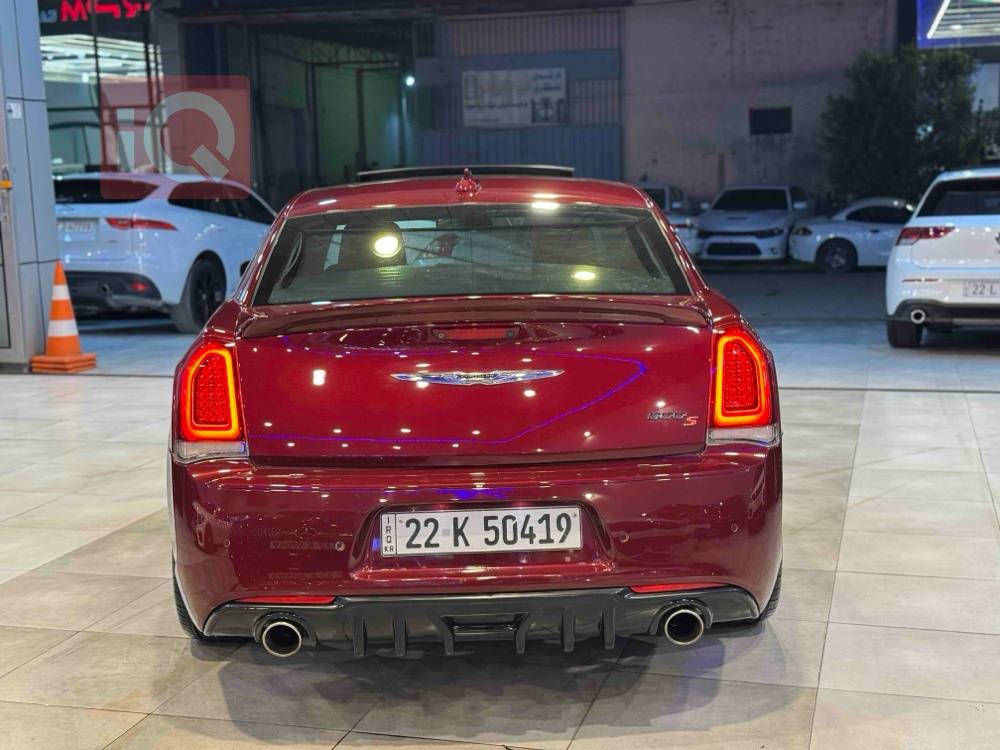 کرایسلەر 300